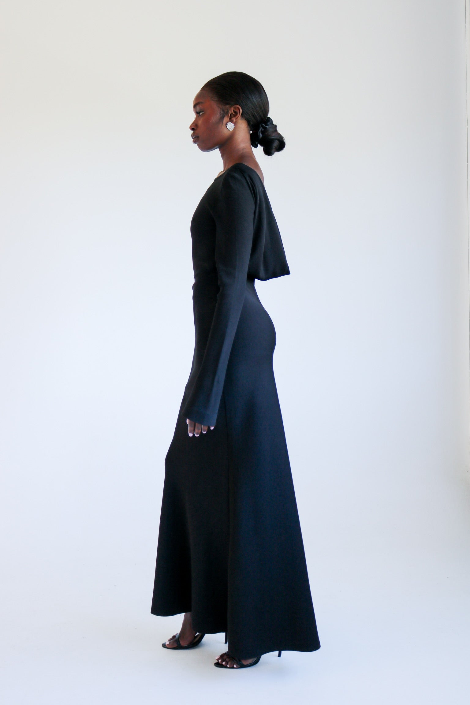 The Hadassah Gown (Black)