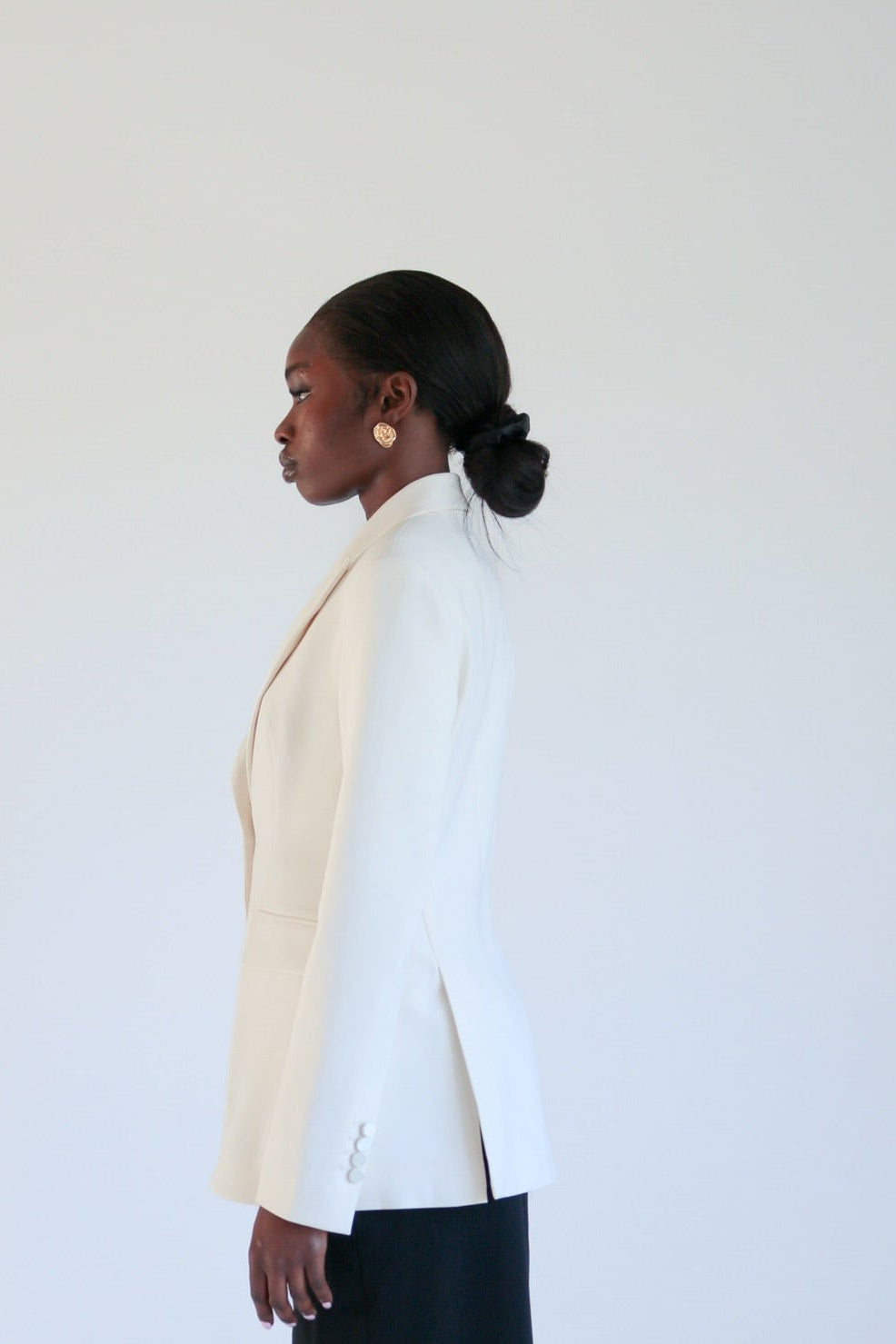 The Venisia Blazer (Ivory)